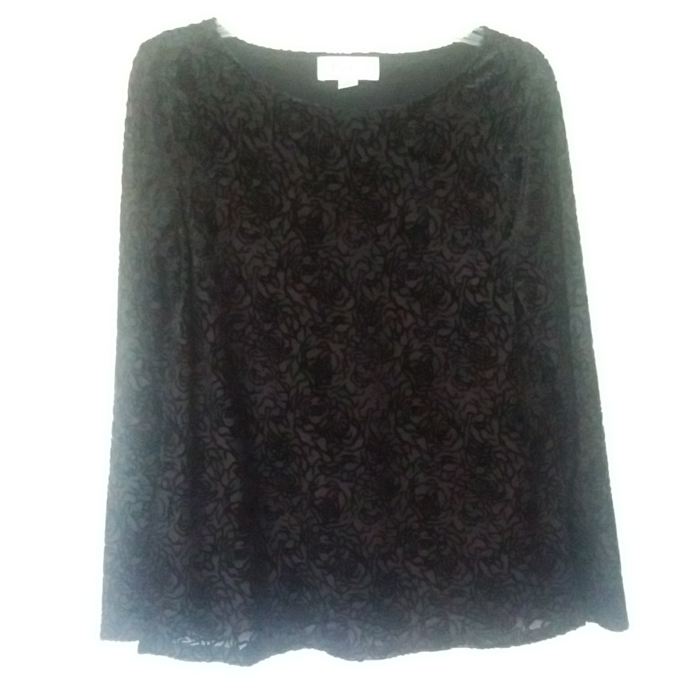 CASUAL CORNER ANNEX blouse in size medium.